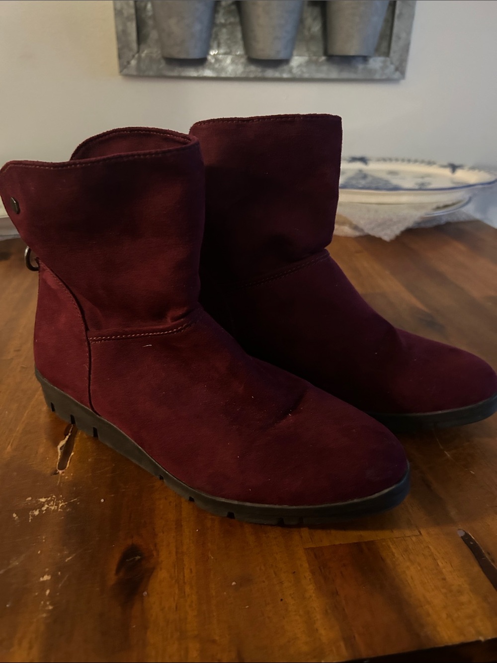 Basic Editions 7 Remix Burgundy Comfort Faux Suede Back Zipper Ankle Booties